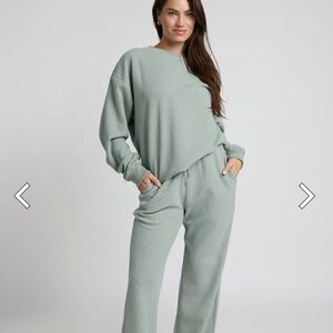 Cozy Green Lounge Set